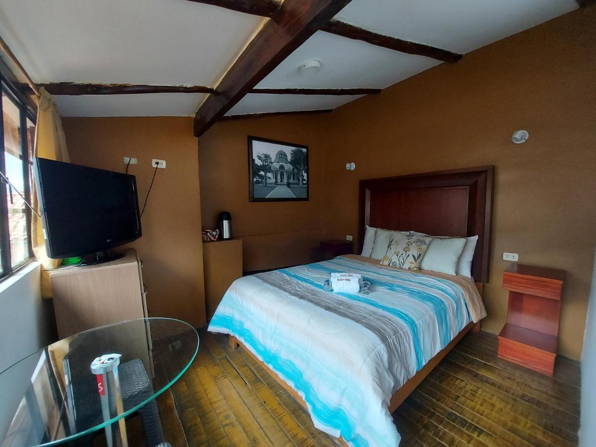 Blacky Hostel And Apartments (Adults Only) Cusco Bilik gambar